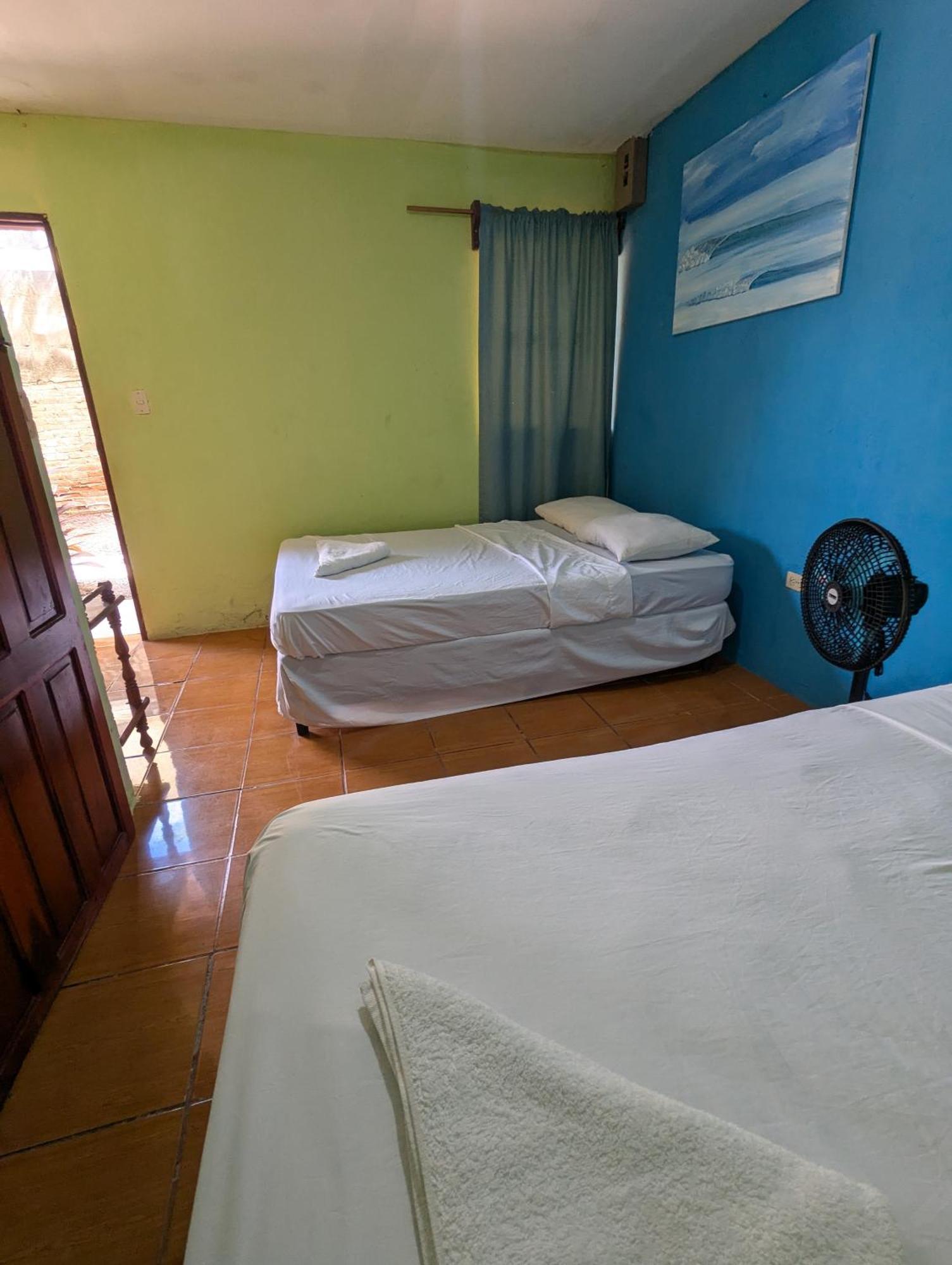Hotel Chill Garrobo El Gigante Habitación foto